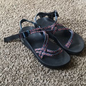 Chacos size 8